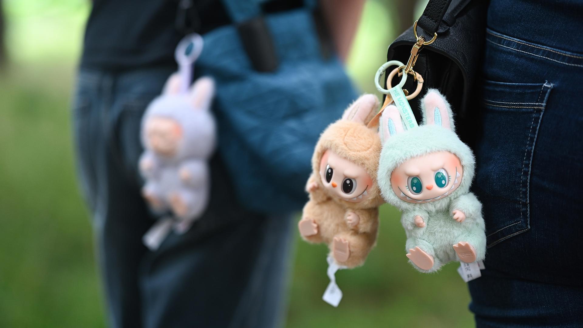 Hype um Monsterpuppen: Wie China gegen gefälschte Labubus vorgeht