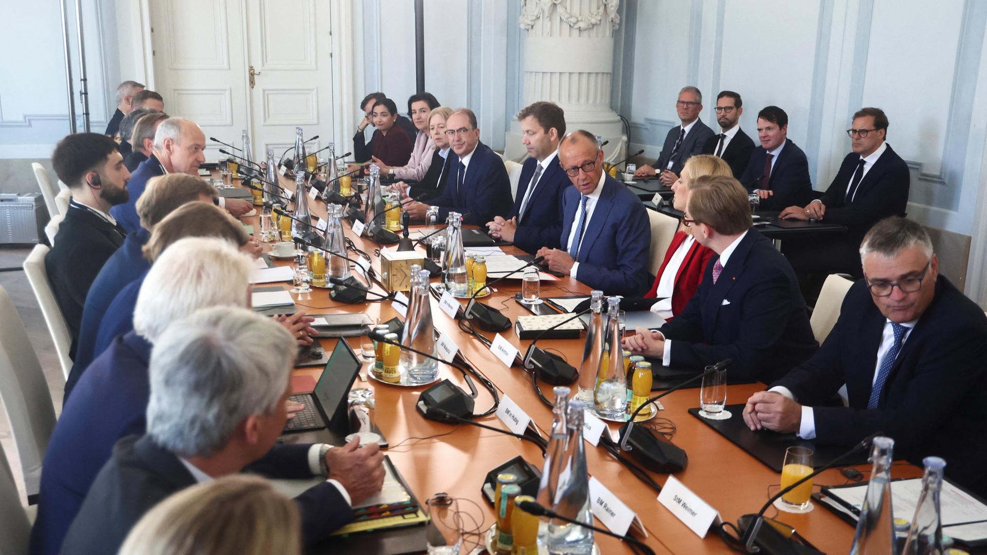 Kabinettsklausur: Merz will mehr Wachstum ermöglichen