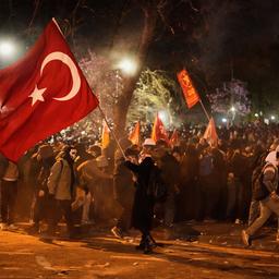 Demonstration in Istanbul gegen die Verhaftung von Ekrem Imamoglu