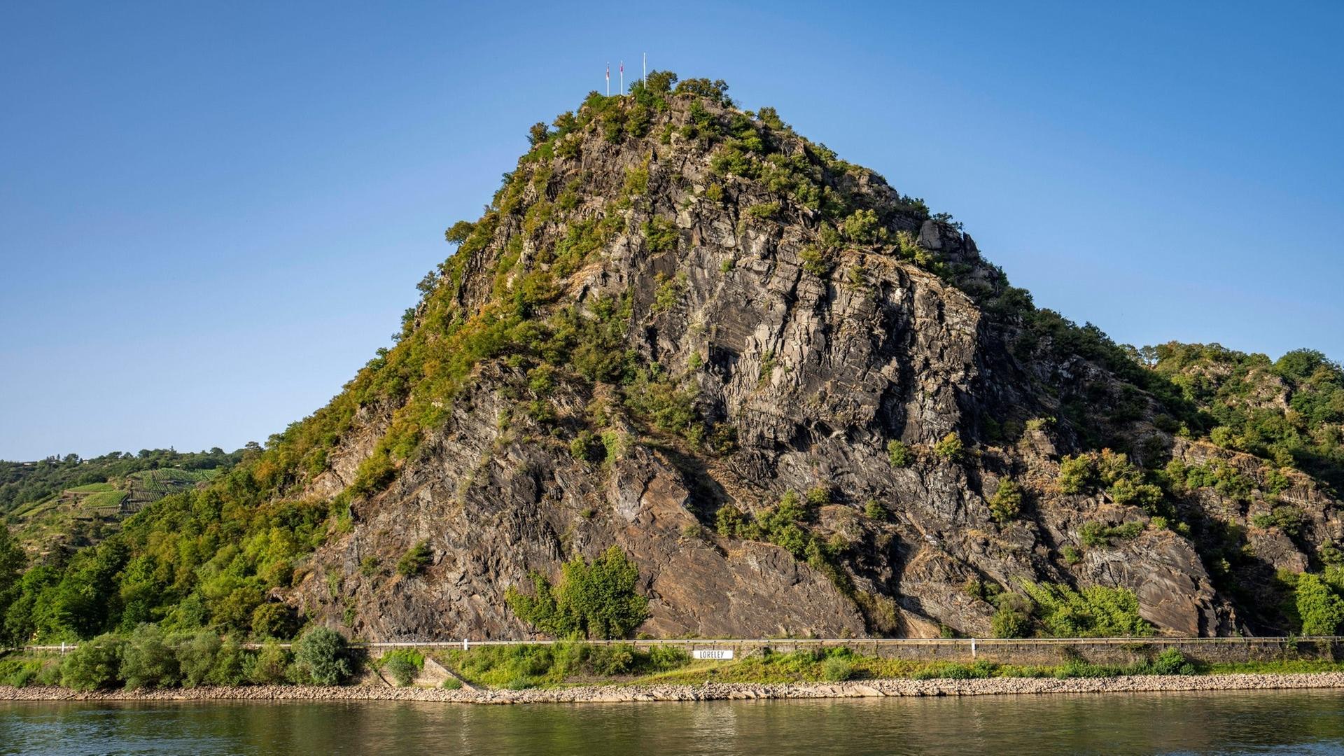 Nach Felssturz an der Loreley: Industriekletterer untersuchen Welterbe-Felsen