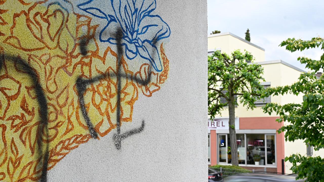 Hessen: Hessen: Schulen sind Schwerpunkt bei gemeldeten rechtsextremen Vorfällen | tagesschau.de