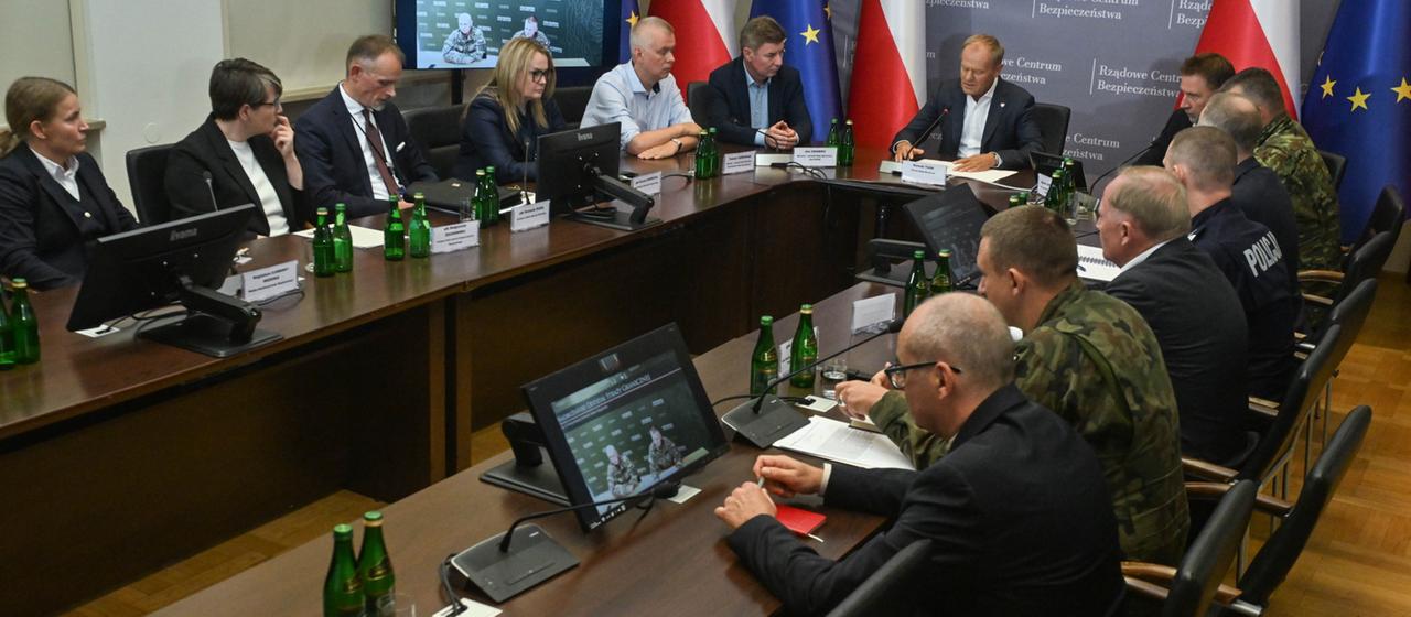 Sondersitzung im Regierungssicherheitszentrum (RCB) in Warschau, Polen.