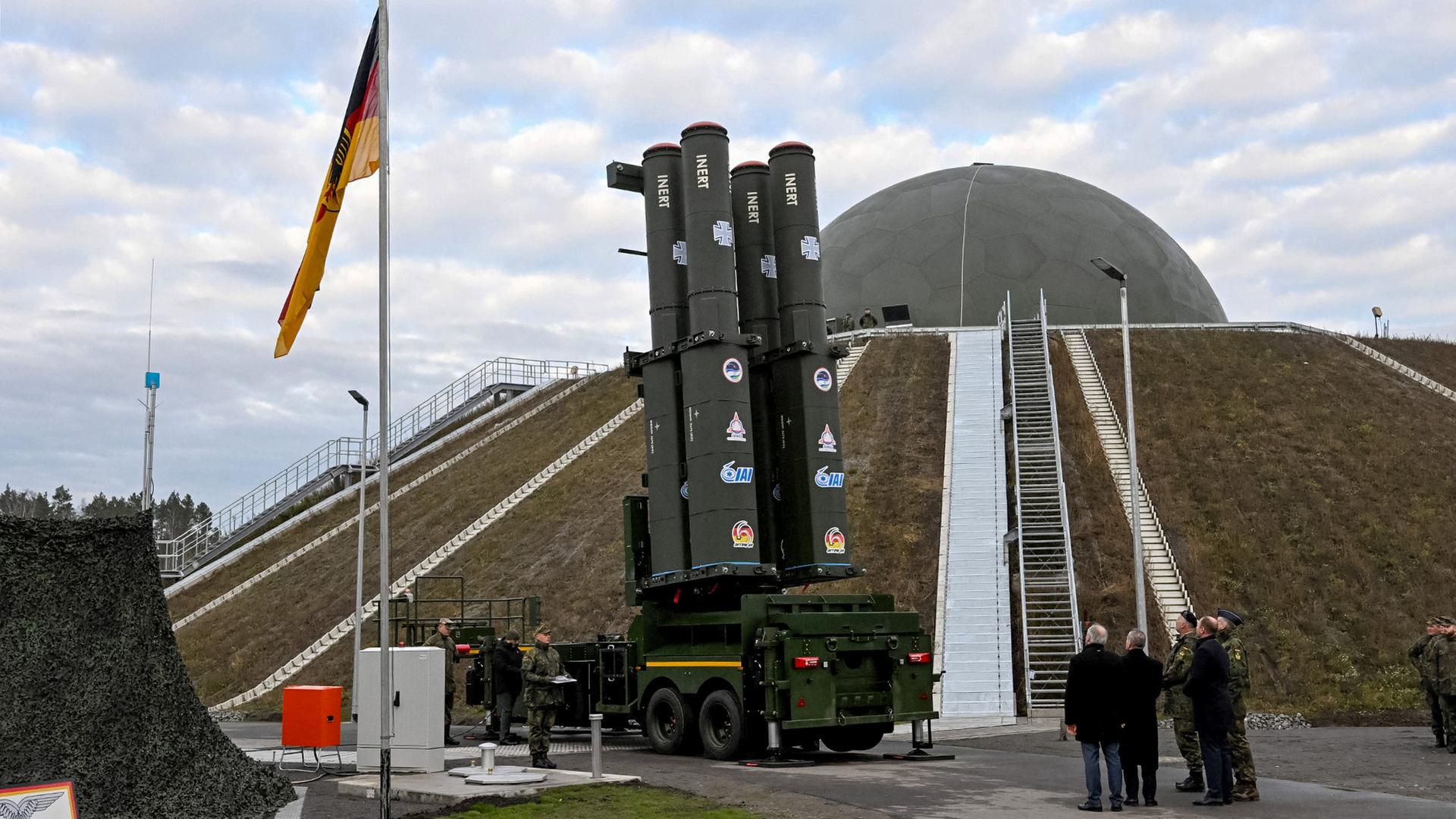 Image for Luftwaffe nimmt erstes Raketenabwehrsystem Arrow 3 in Betrieb