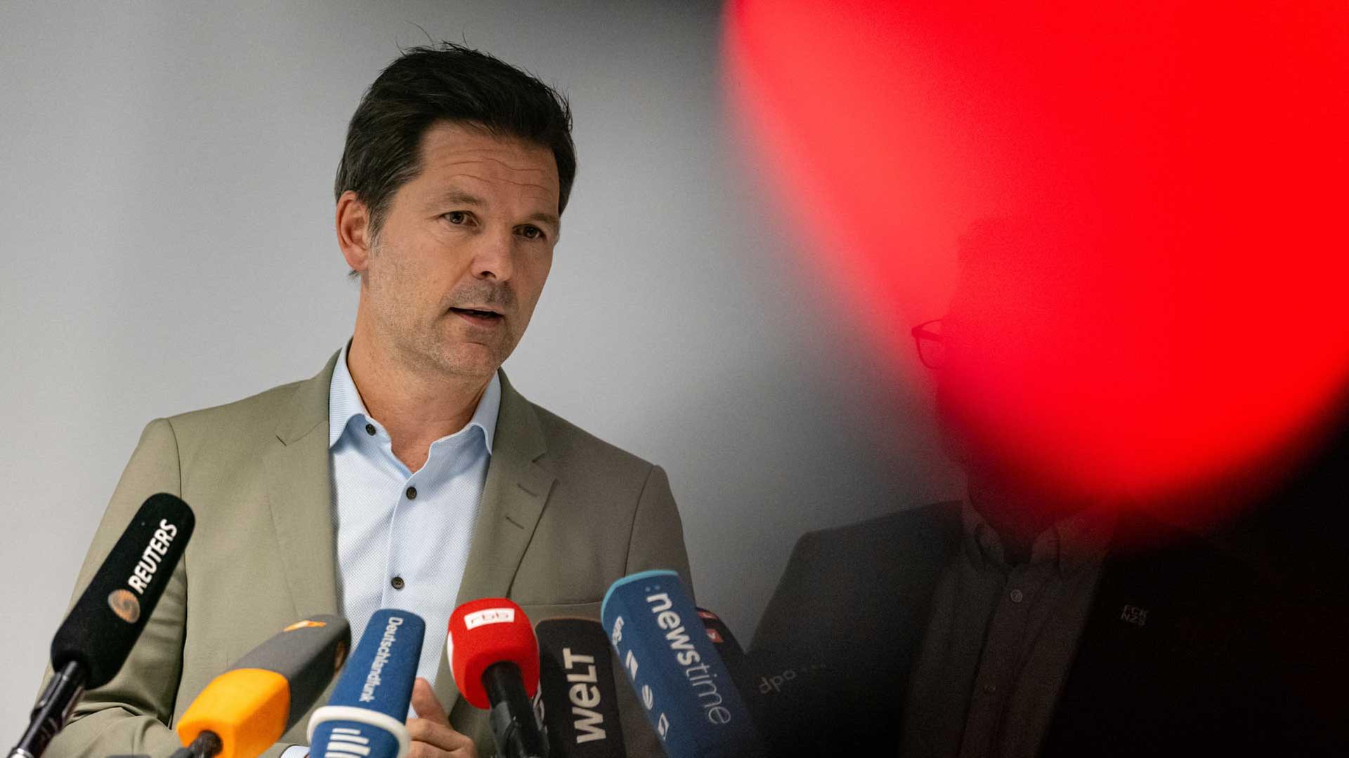 Berliner SPD für Koalitionsgespräche - Grüne müssen noch entscheiden