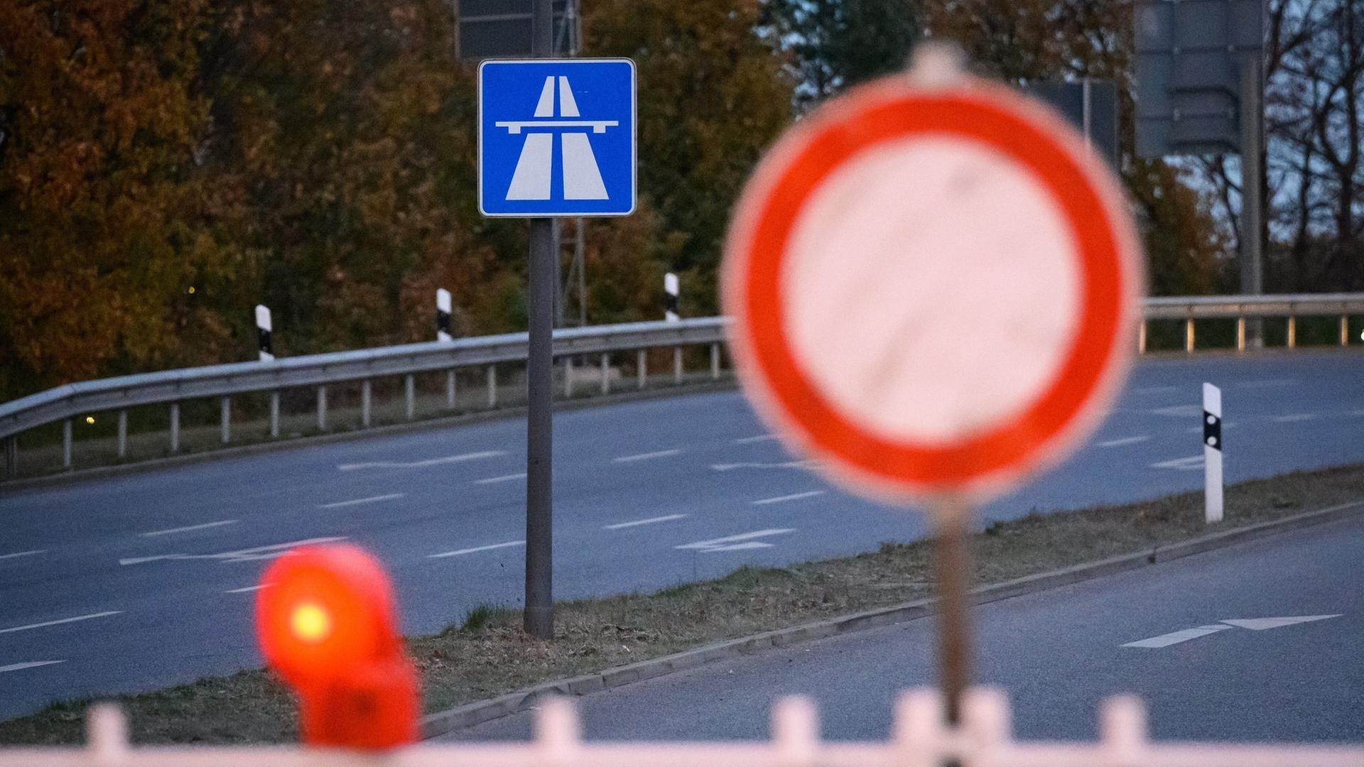 A5 bei Neuenburg: Tödlicher Unfall in der Nacht