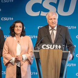 Scheuer, Müller, Baer, Seehofer auf Pressekonferenz