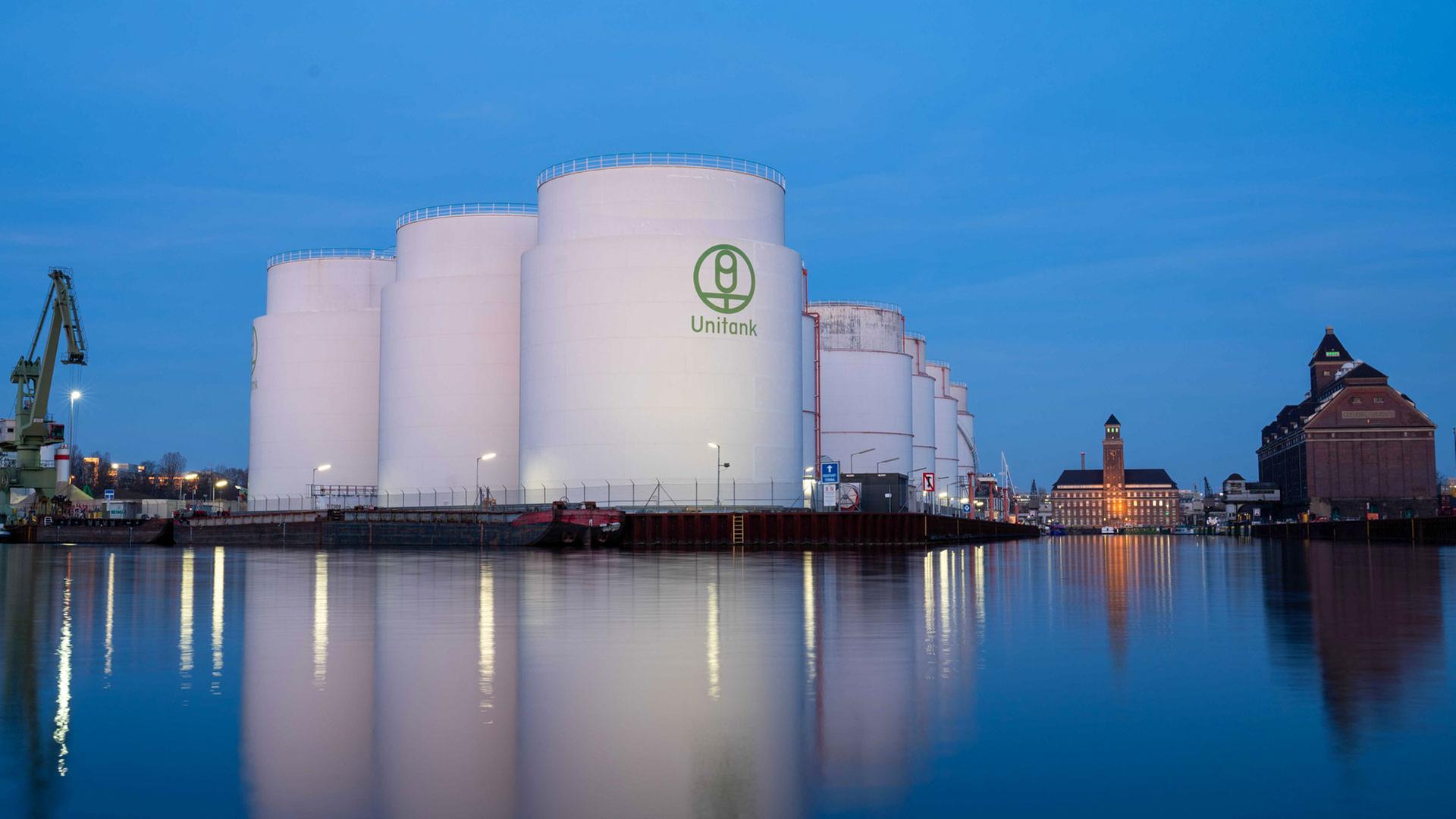 Blick auf das Tanklager In Berlin. | picture alliance/dpa