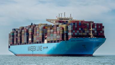 Ein Containerschiff der Reederei Maersk.