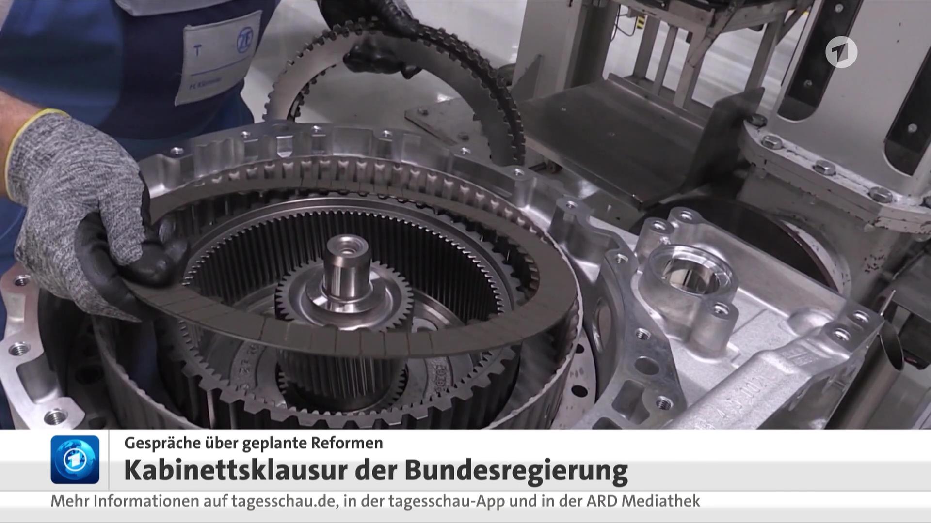 tagesschau in 100 Sekunden