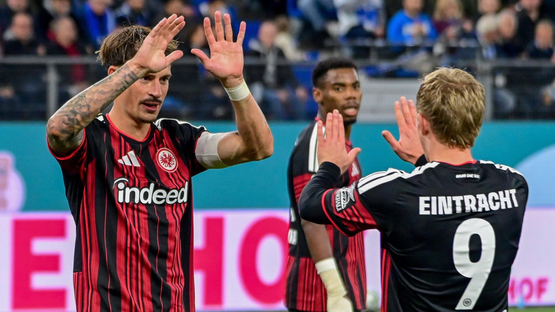 Eintracht Frankfurt steht nach Sieg beim HSV im Achtelfinale des DFB-Pokals