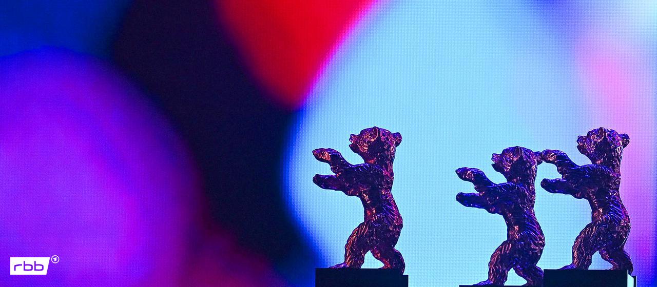 Symbolbild:Goldene und silberne Bärenfiguren stehen für die Preisverleihung am 21.02.2026 bereit.(Quelle:picture alliance/Anadolu/H.Sagirkaya)