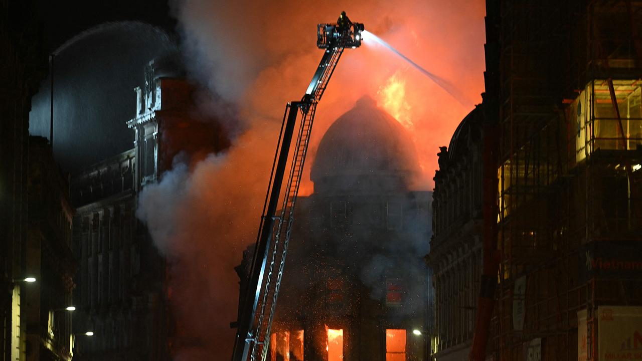 Glasgower Bahnhof wegen Großbrand geschlossen