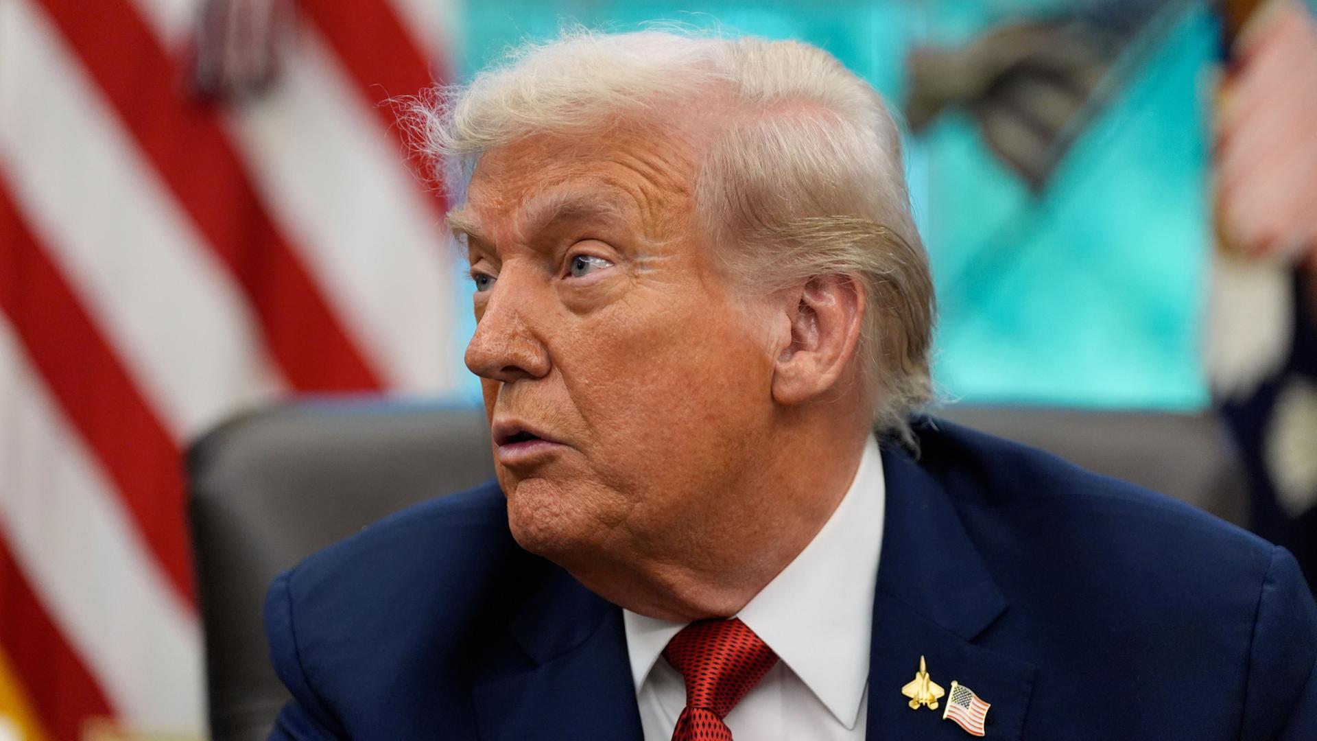 Donald Trump im Oval Office | Alex Brandon/AP/dpa