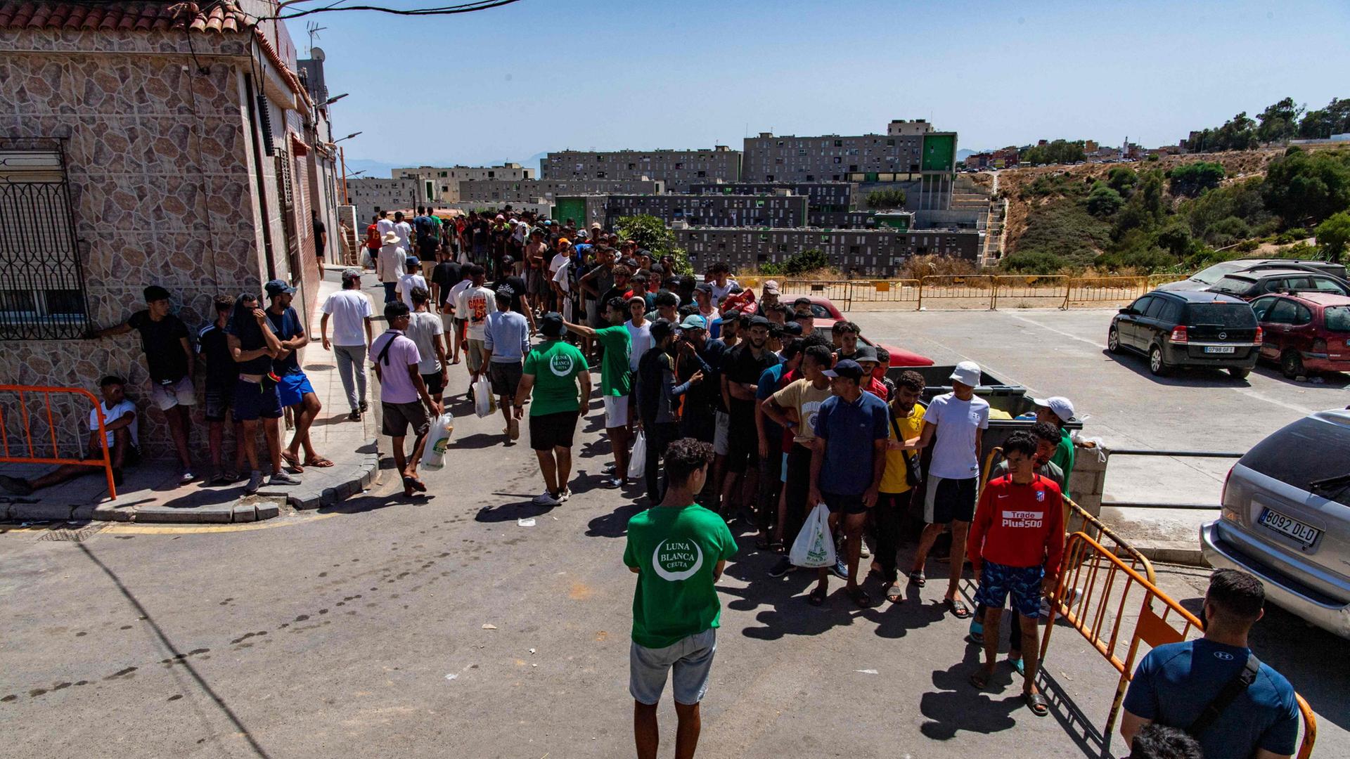 Streit mit Italien über Ceuta - Spanien führt Grenzkontrollen ein