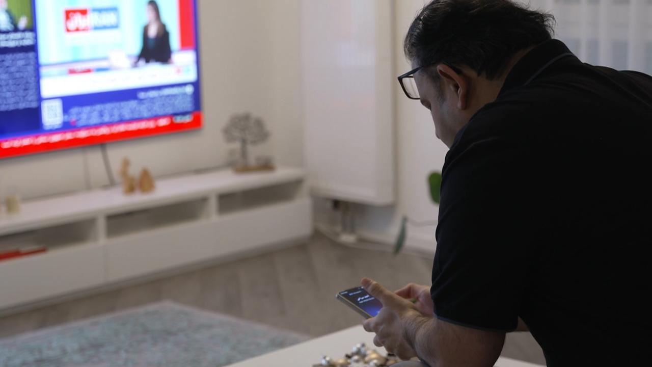 Exil-Iraner in Sorge: “Ich hoffe, sie antwortet”