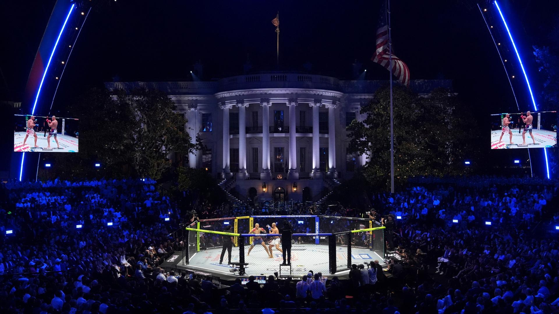 Kampf der UFC Freedom 250 auf dem South Lawn des Weißen Hauses in Wshington D.C. | AP Photo/Mark Schiefelbein