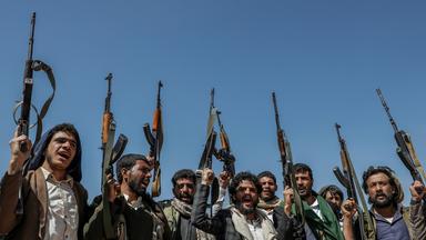 Bewaffnete Huthi-Milizionäre im Jemen.