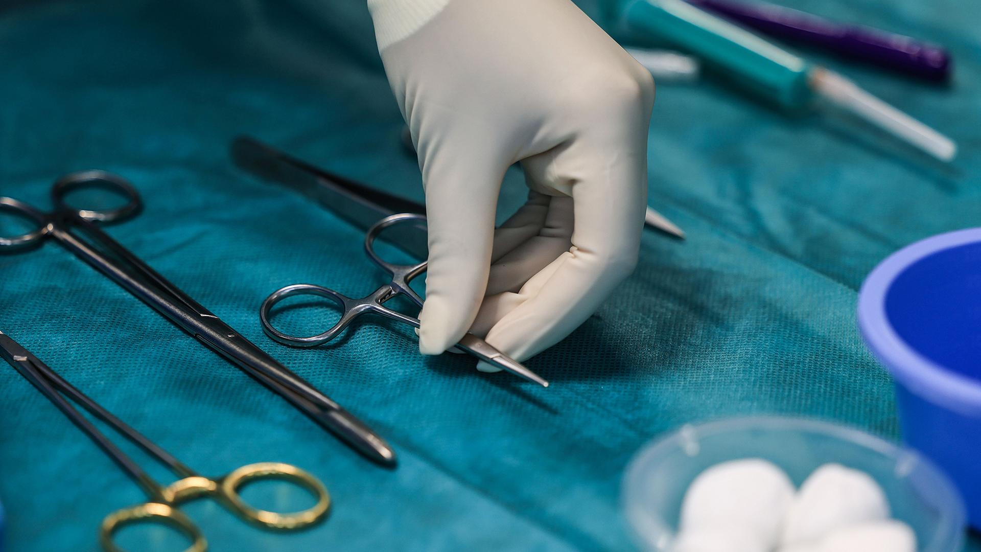 Schönheitseingriffe - Gefährliche Implantate jahrelang verwendet