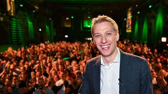 München wird künftig von einem Grünen-Oberbürgermeister regiert: Dominik Krause löst Amtsinhaber Dieter Reiter ab