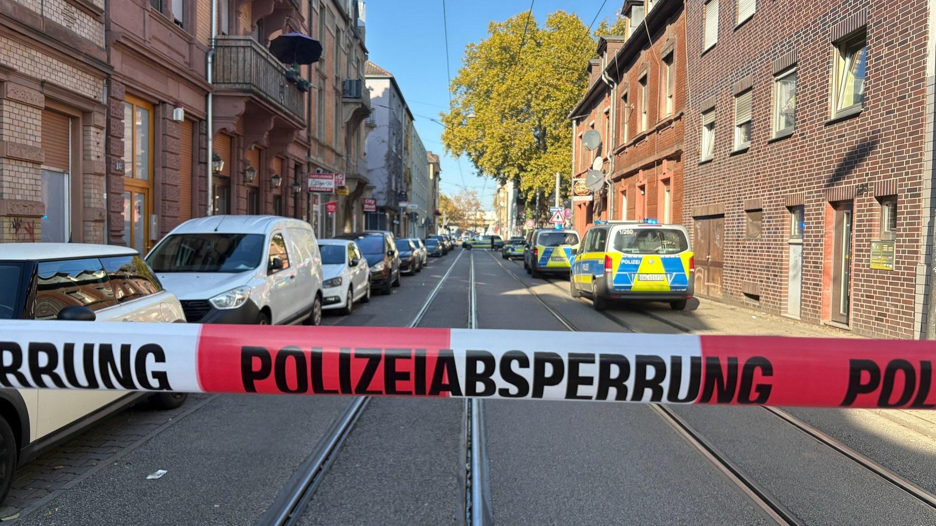 Mannheim: Großer Polizeieinsatz wegen verletztem Mann