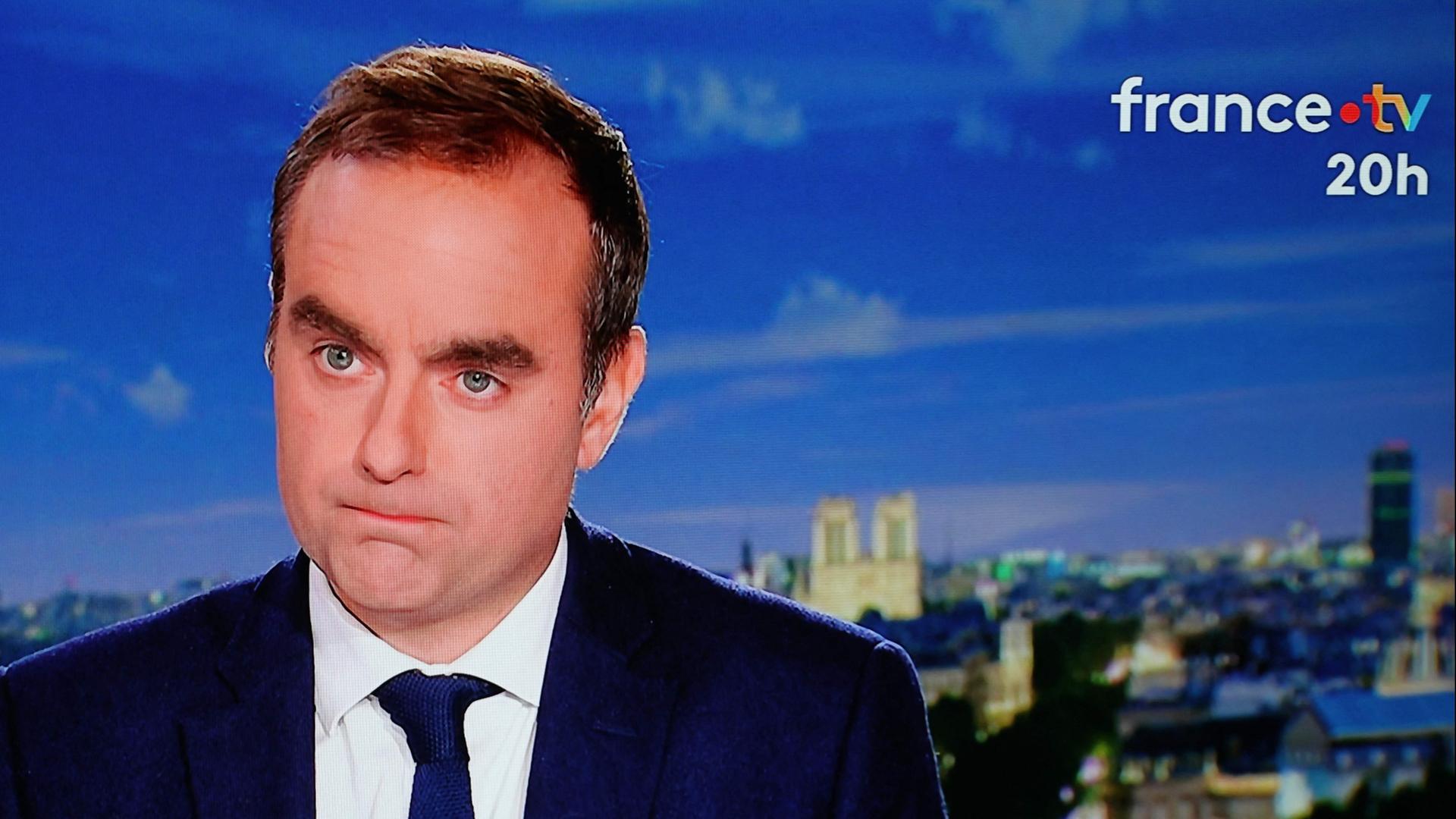 Frankreichs zurckgetretener Premier im Fernsehen | AFP