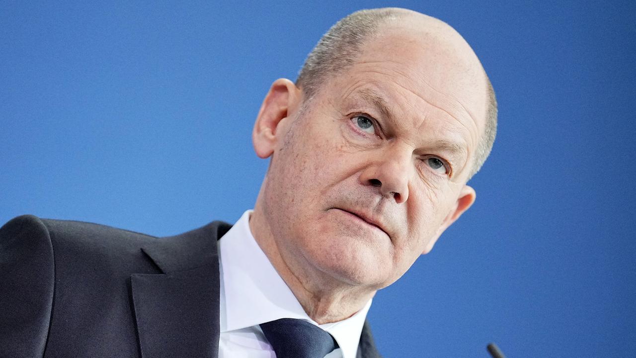 Nach Rücktrittsforderungen: Scholz stellt sich hinter Spiegel | tagesschau.de