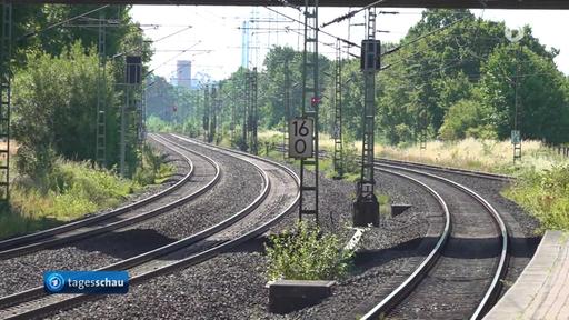 Bekennerschreiben von linksextremer Gruppe nach Bränden an Bahnstrecke Düsseldorf-Köln
