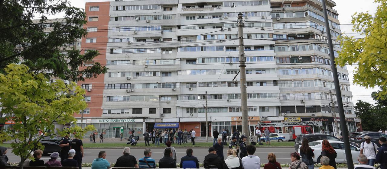 Getroffenes Gebäude in Galati