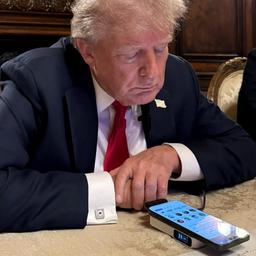 Trump mit seinem Handy