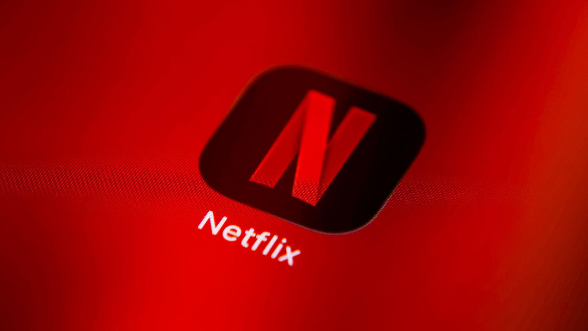 Die Netflix-App ist auf einem Smartphone zu sehen. | picture alliance / NurPhoto