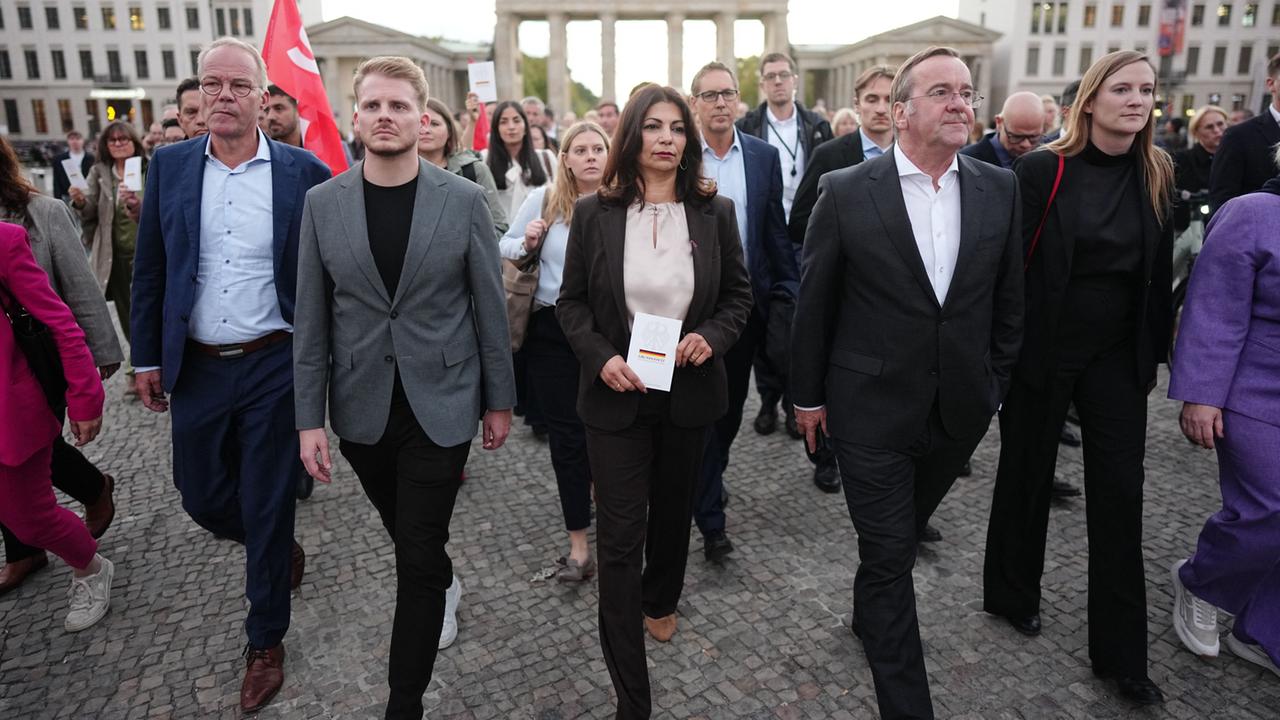 SPD-Bundesspitze fordert von der CDU Aufklärung zu Sachsen-Anhalt