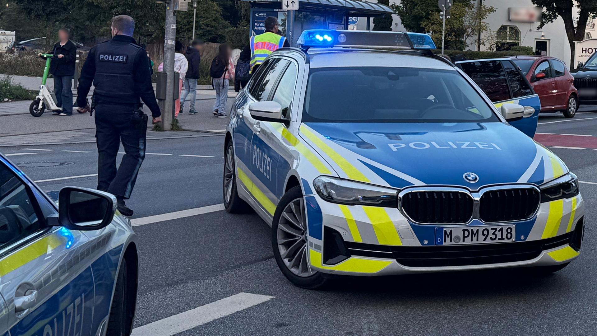 Einsatzkräfte der Polizei in München | dpa