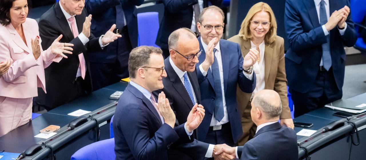Erfolg im zweiten Wahlgang: Merz zum Bundeskanzler gewählt | tagesschau.de