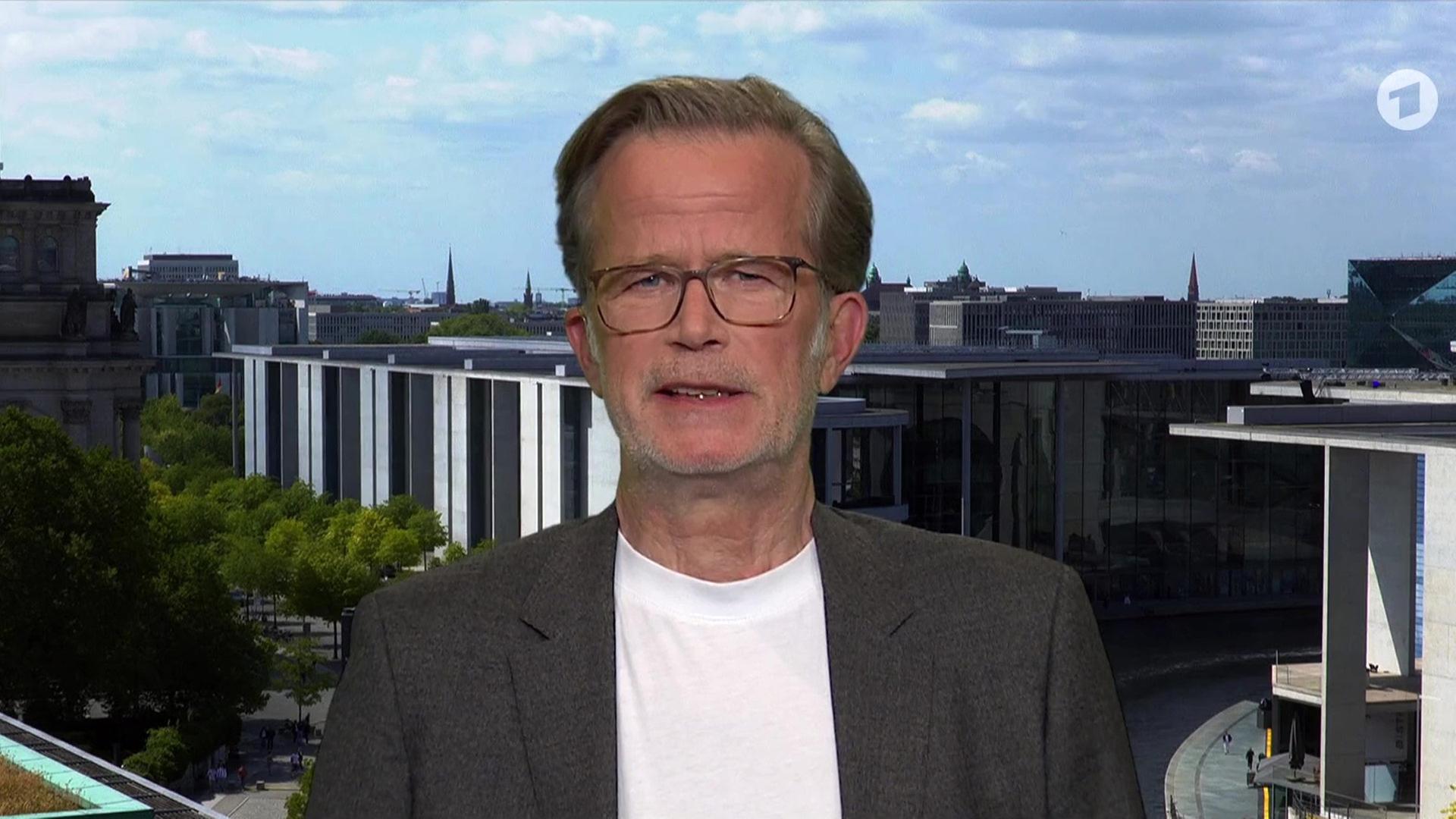 "Eine gewisse Unsicherheit", Christoph Mestmacher, ARD Berlin, zur Reform der Krankenversicherung und dem Vorhaben der Opposition die Abstimmung zu stoppen