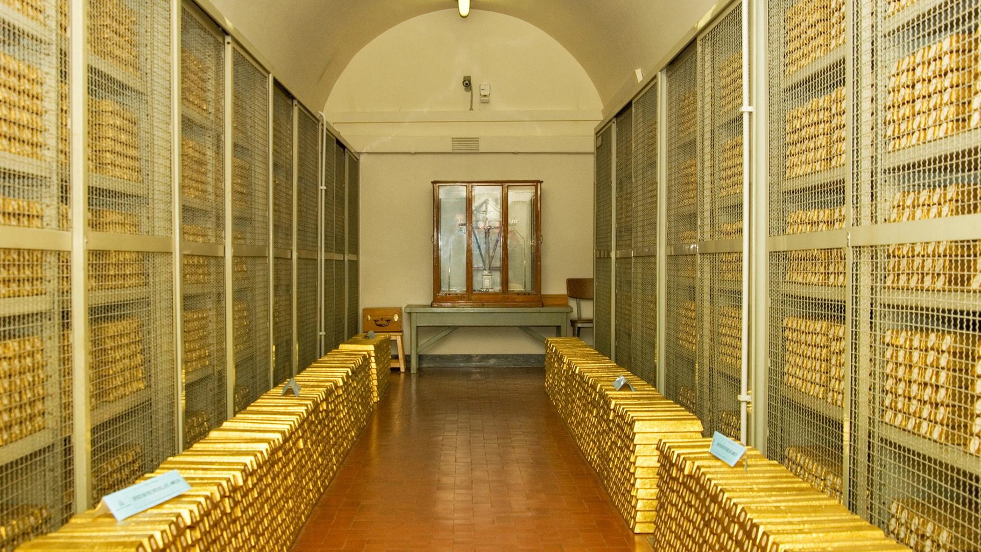 Machtkampf zwischen Rom und EZB: Wem gehört Italiens Goldschatz? Machtkampf zwischen Rom und EZB: Wem gehört Italiens Goldschatz?