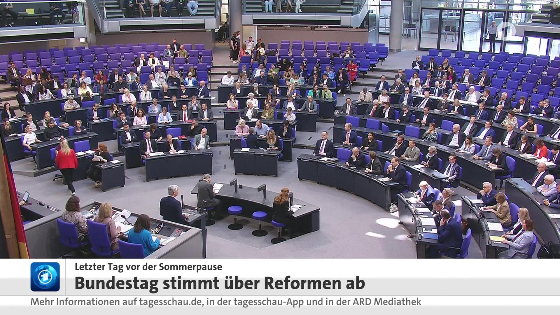 tagesschau in 100 Sekunden