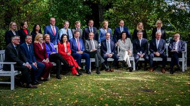 Gruppenfoto der Minister und Ministerinnen auf der Kabinettsklausur