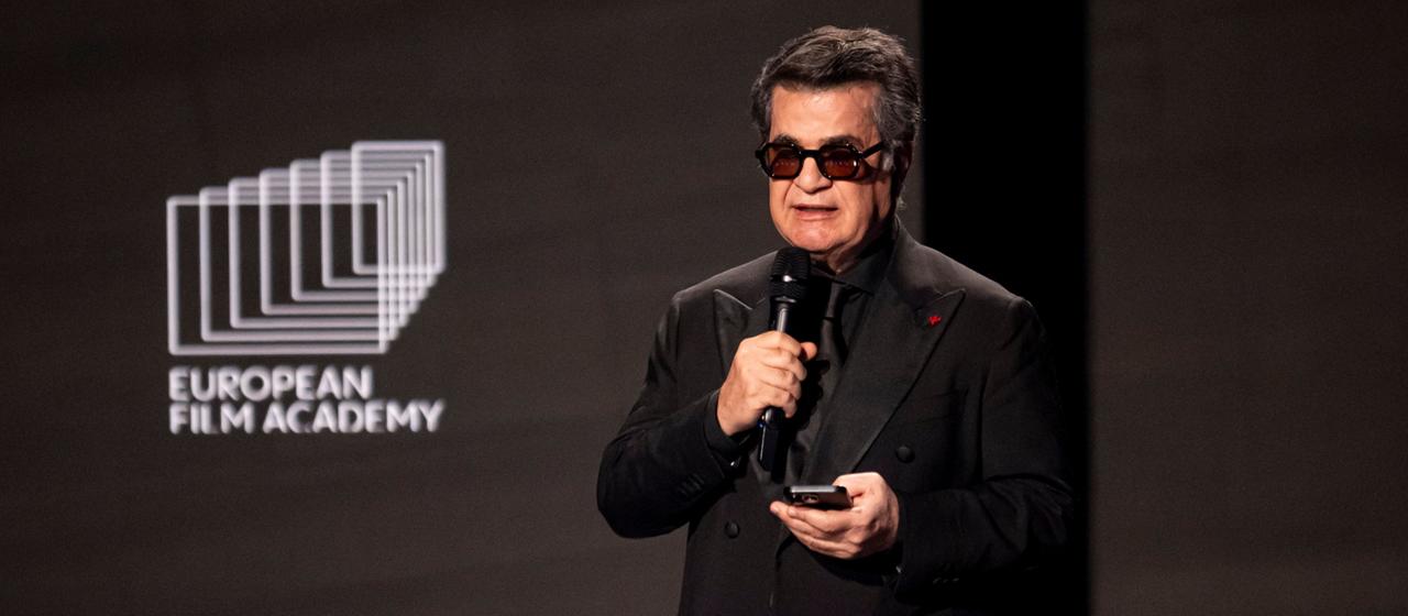 Regisseur Jafar Panahi bei der Verleihung des 38. Europäischen Filmpreises Angang des Jahres in Berlin.