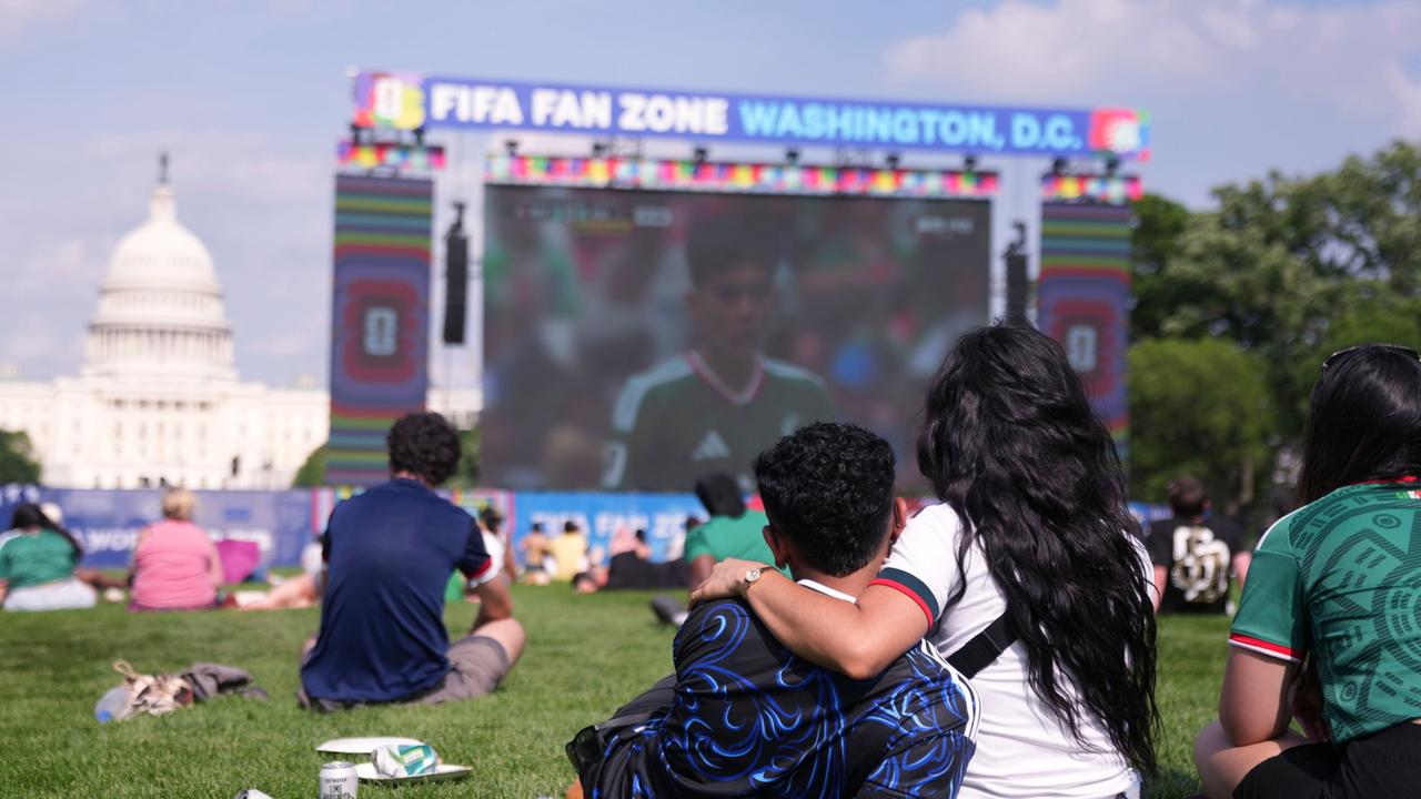 Erstes WM-Spiel in den USA: Zweifel an der großen Fußball-Party Erstes WM-Spiel in den USA: Zweifel an der großen Fußball-Party