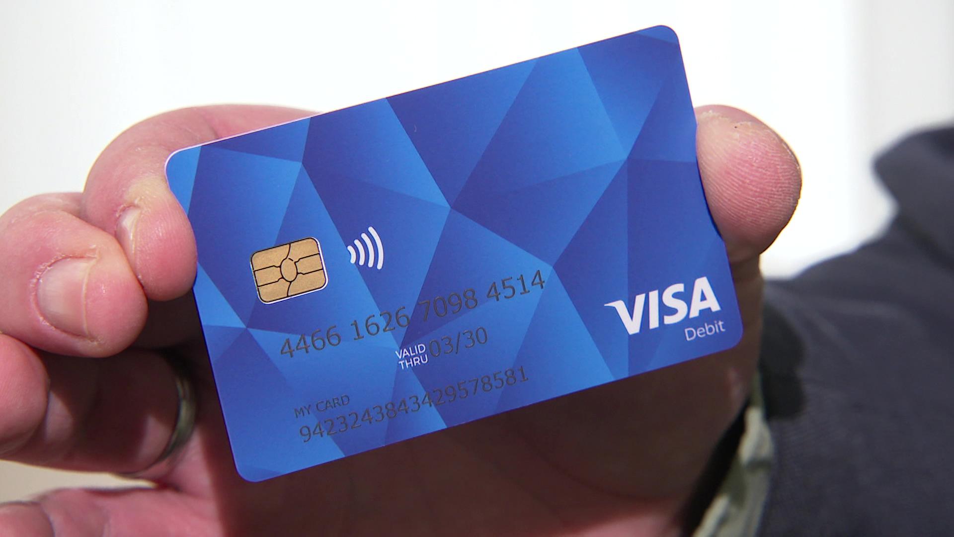 Umstrittene Bezahlkarte: Nicht alle Kommunen machen mit