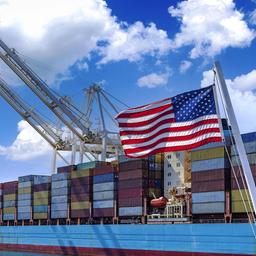 Internationale Containerfracht und Frachtschiffe an den Terminals des Hafens von Seattle, USA.