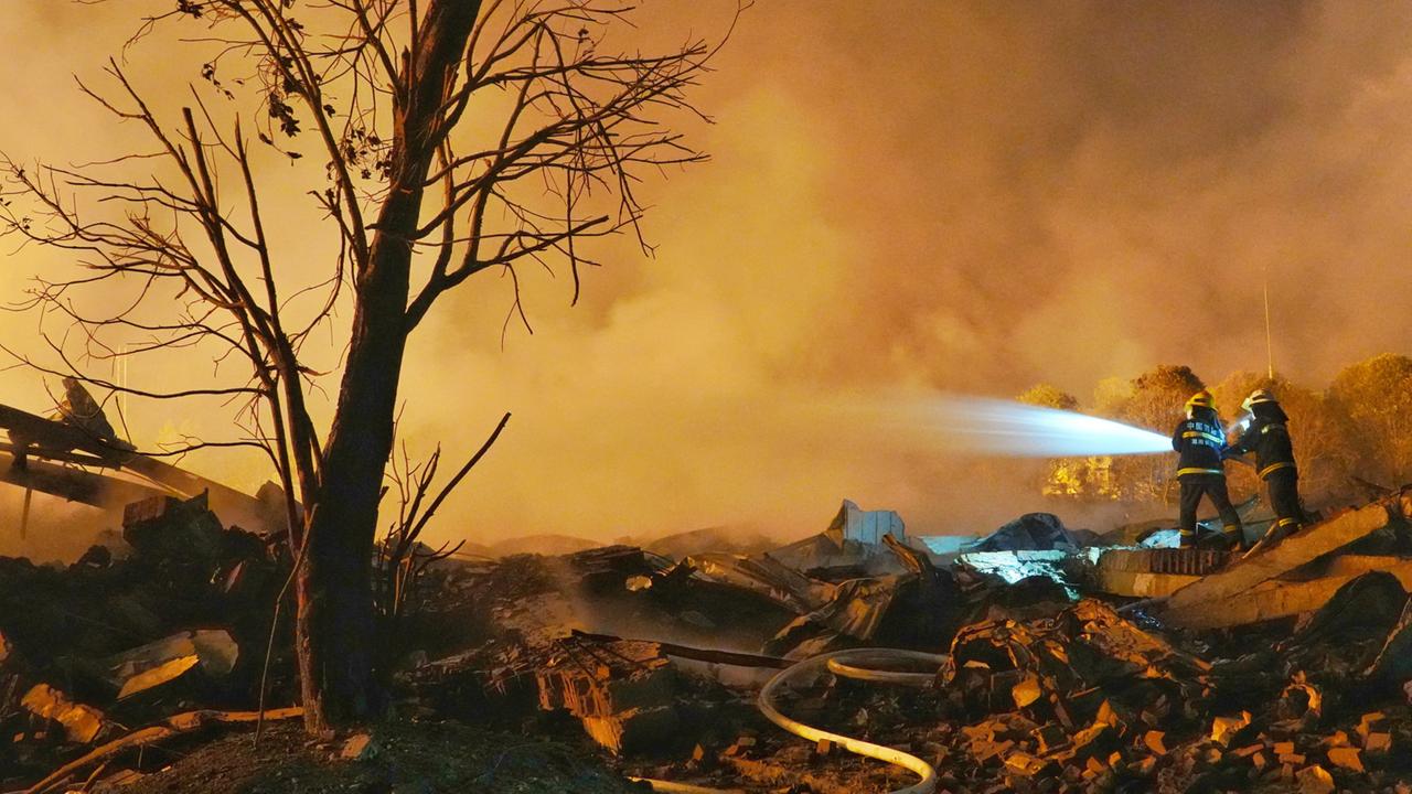 Mehr als 20 Tote nach Explosion in chinesischer Feuerwerksfabrik