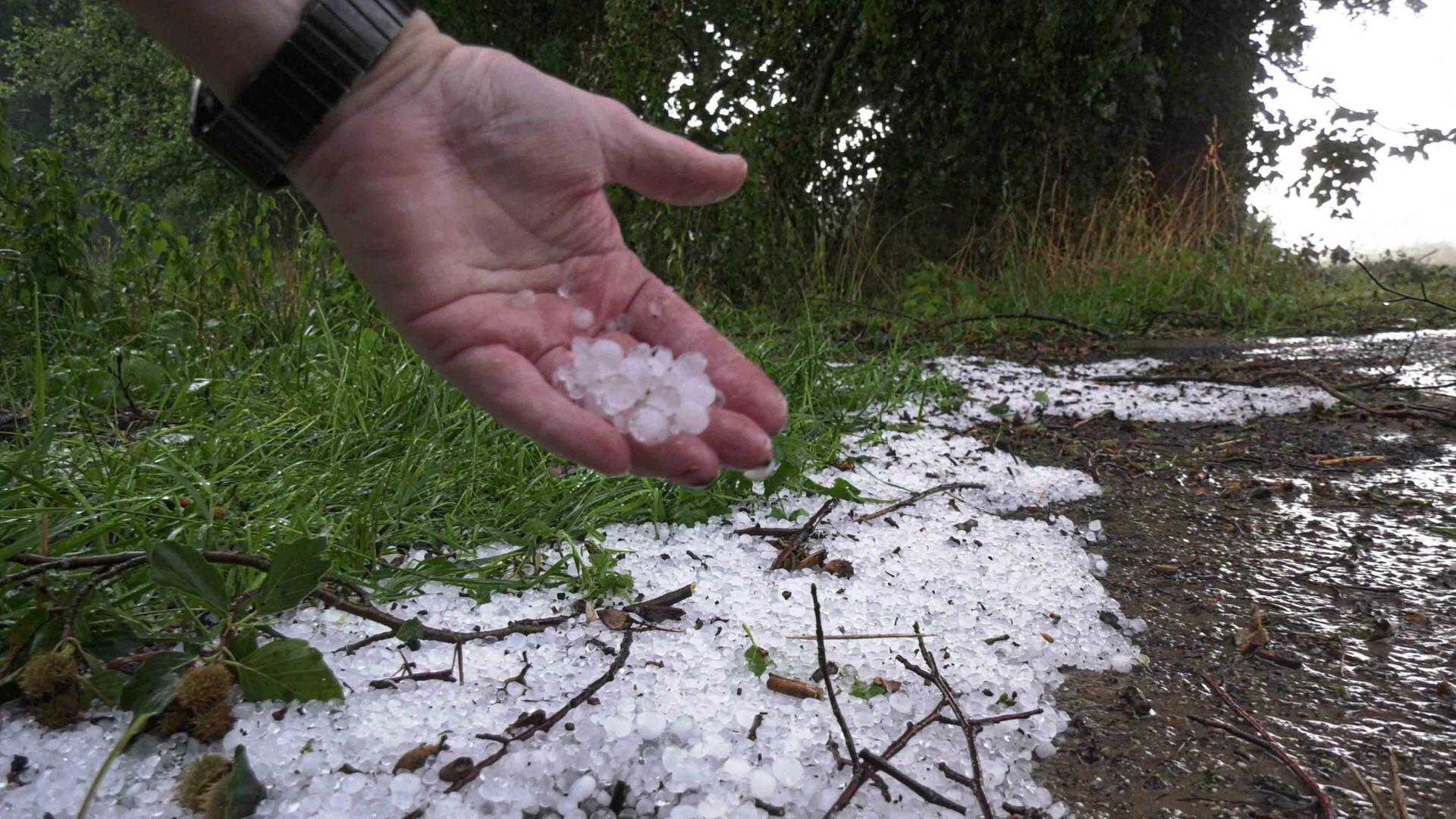 Westmecklenburg: Starkregen, Überflutungen und Hagelschauer