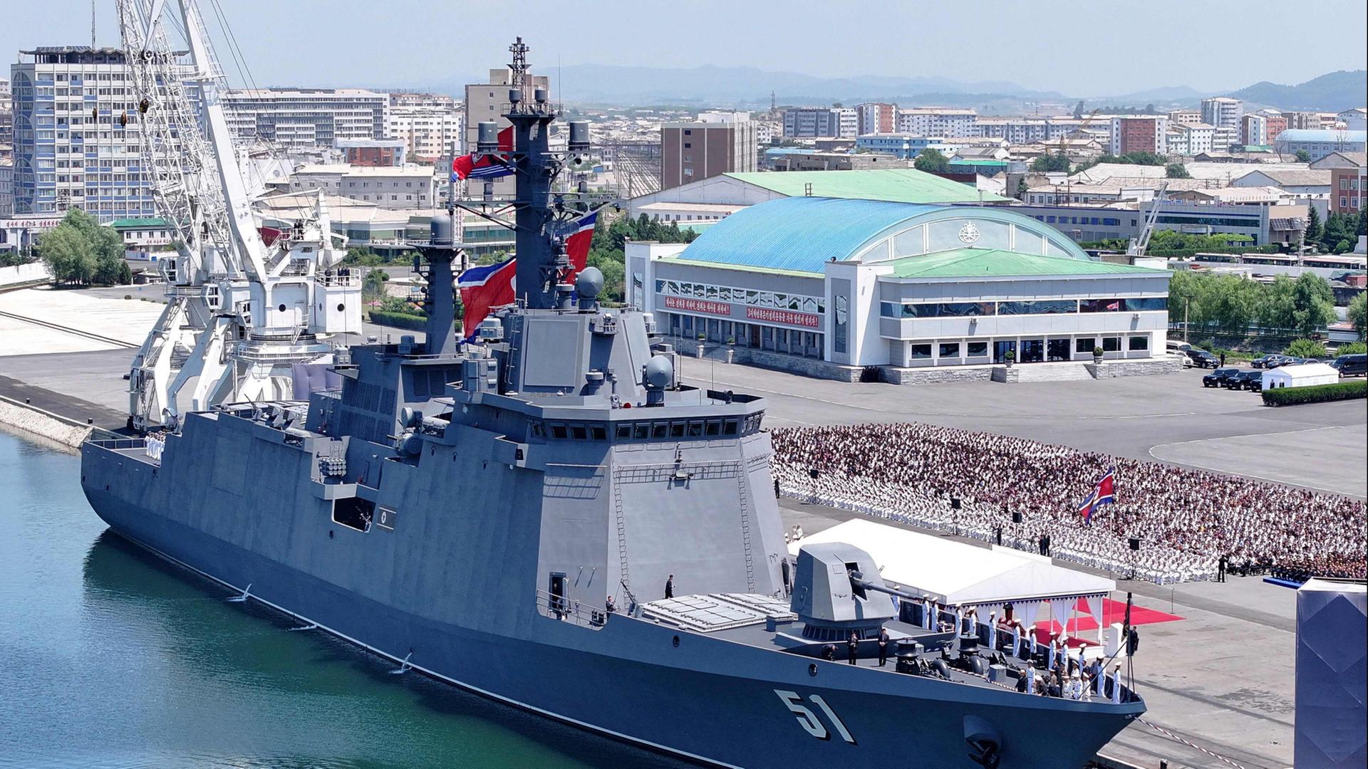 Nordkorea rüstet Marine massiv auf - auch mit Atomwaffen Nordkorea rüstet Marine massiv auf - auch mit Atomwaffen