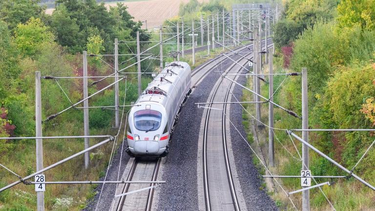 Ein ICE der Deutschen Bahn.