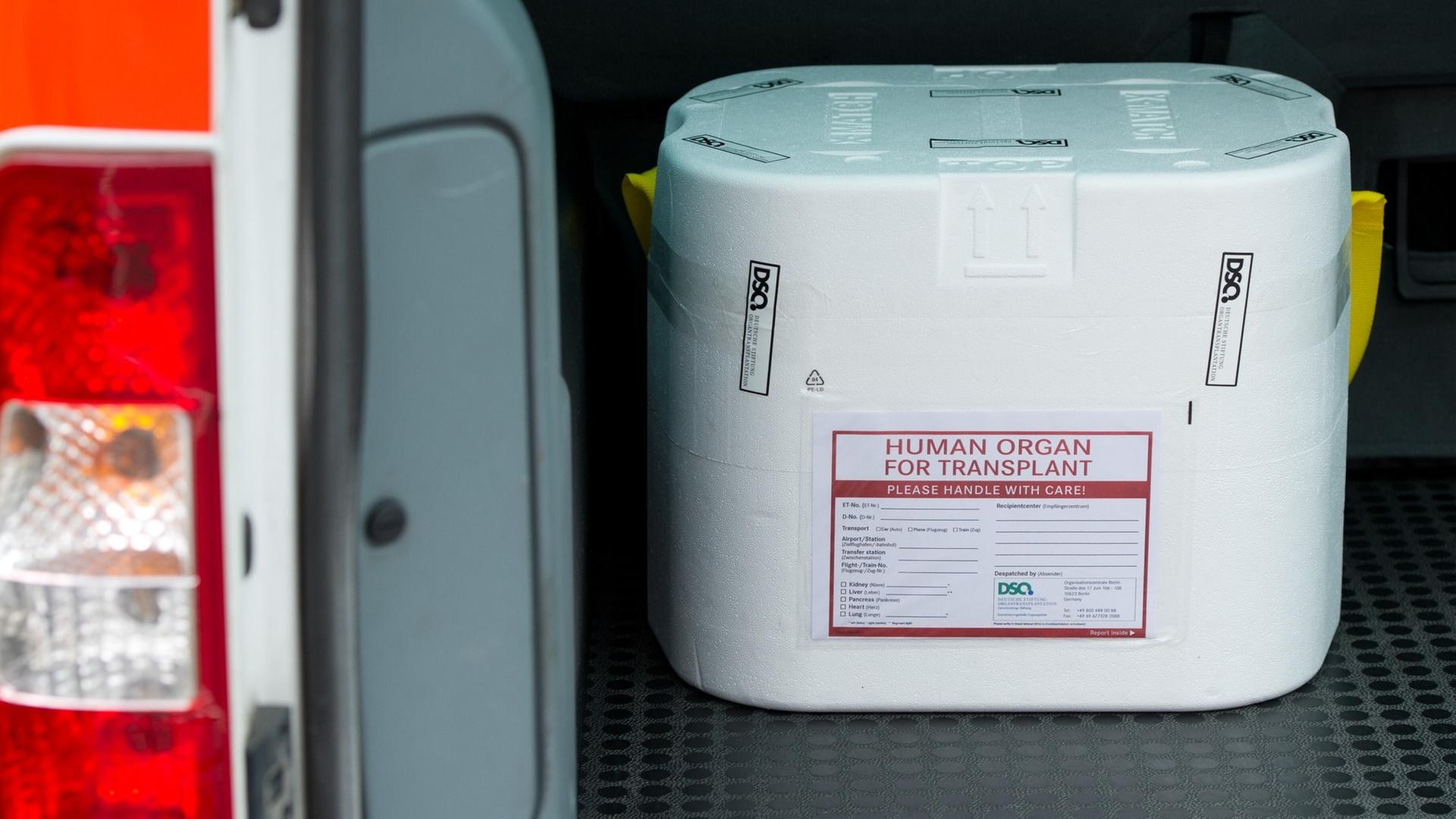 Dank des Einsatzes der Polizei wurde die Mutter aus Bingen rechtzeitig über die Organspende informiert. | picture-alliance / Reportdienste, Picture Alliance