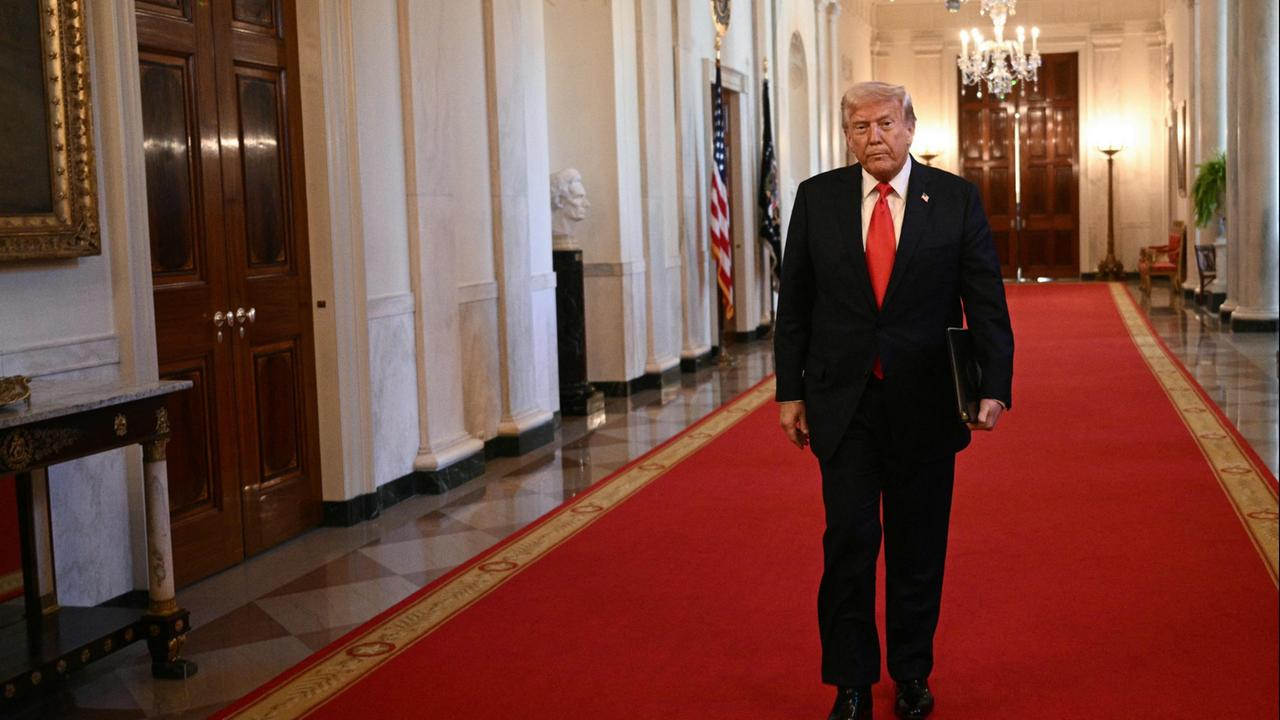 Gericht hebt Ausschluss von Medien aus Weißem Haus vorerst auf | tagesschau.de