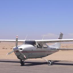 In einer solchen Maschine vom Typ Cessna 210 ist die Bad Rappenauer (Kreis Heilbronn) Familie Lohmiller in Namibia tödlich verunglückt. (Symbolbild)