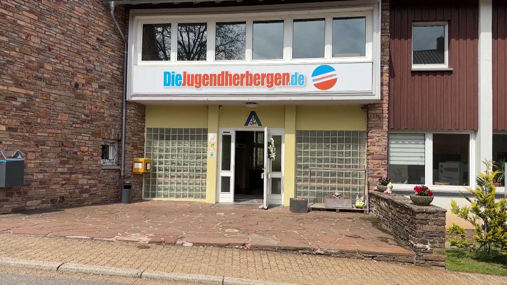 Jugendherberge Weiskirchen, Eingang | SR