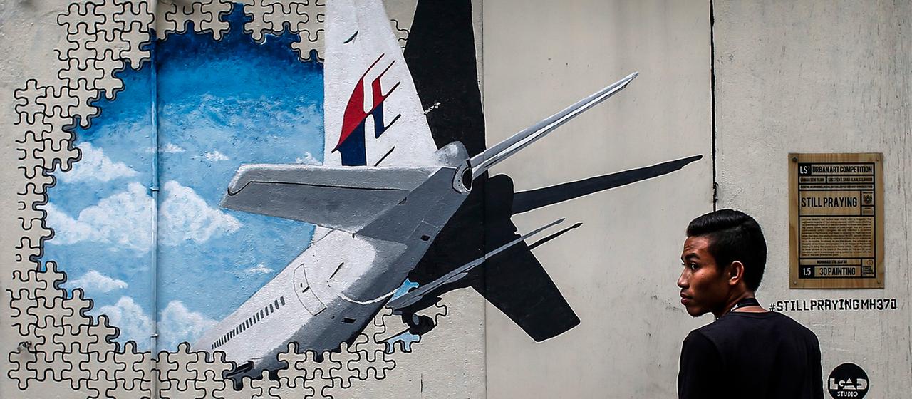 Wandbild in Malaysia zum MH370-Verschwinden